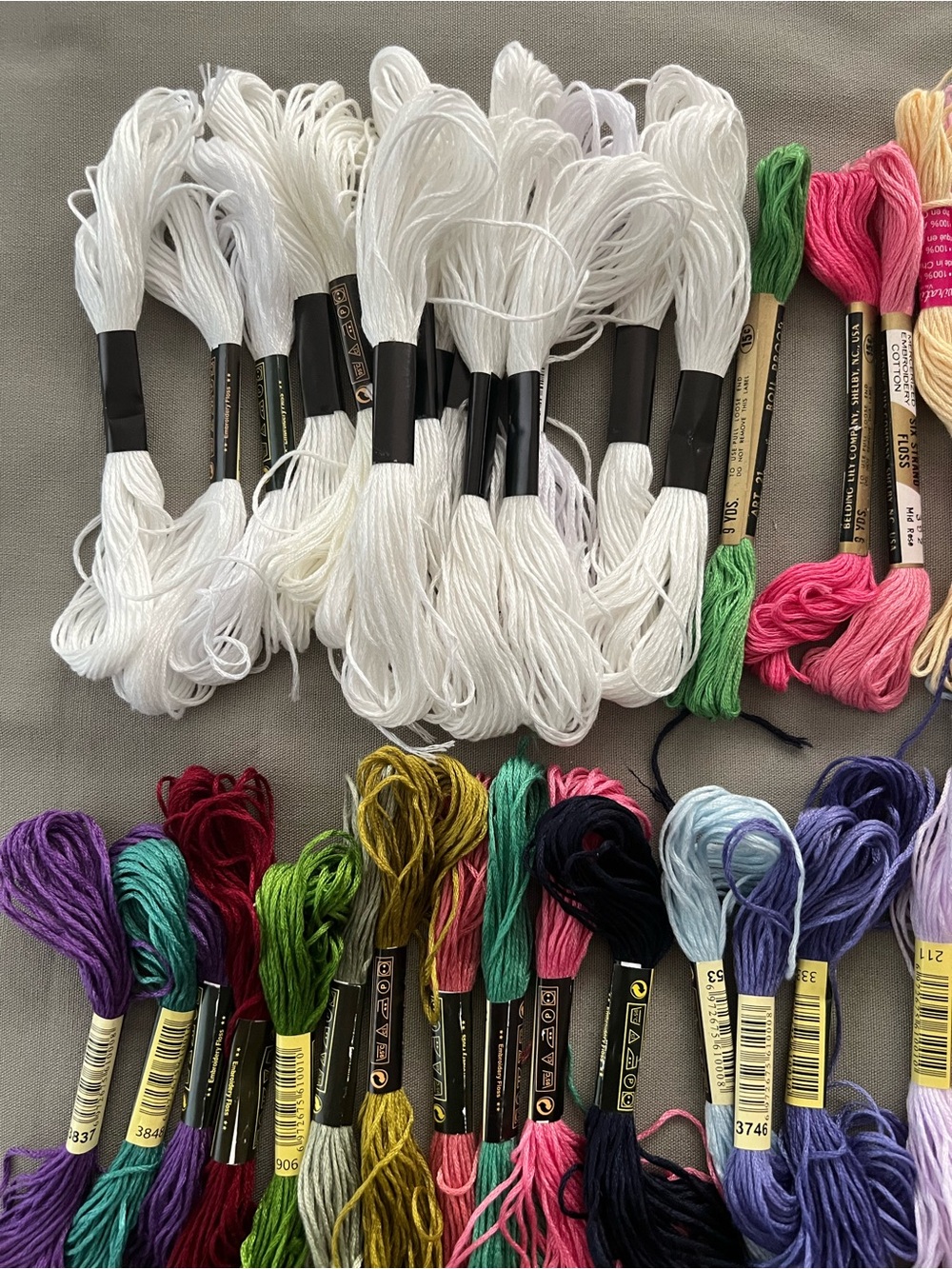 Assorted Embroidery Floss Collection Multi-Color Craft Threads 130+ - Picture 2 of 13